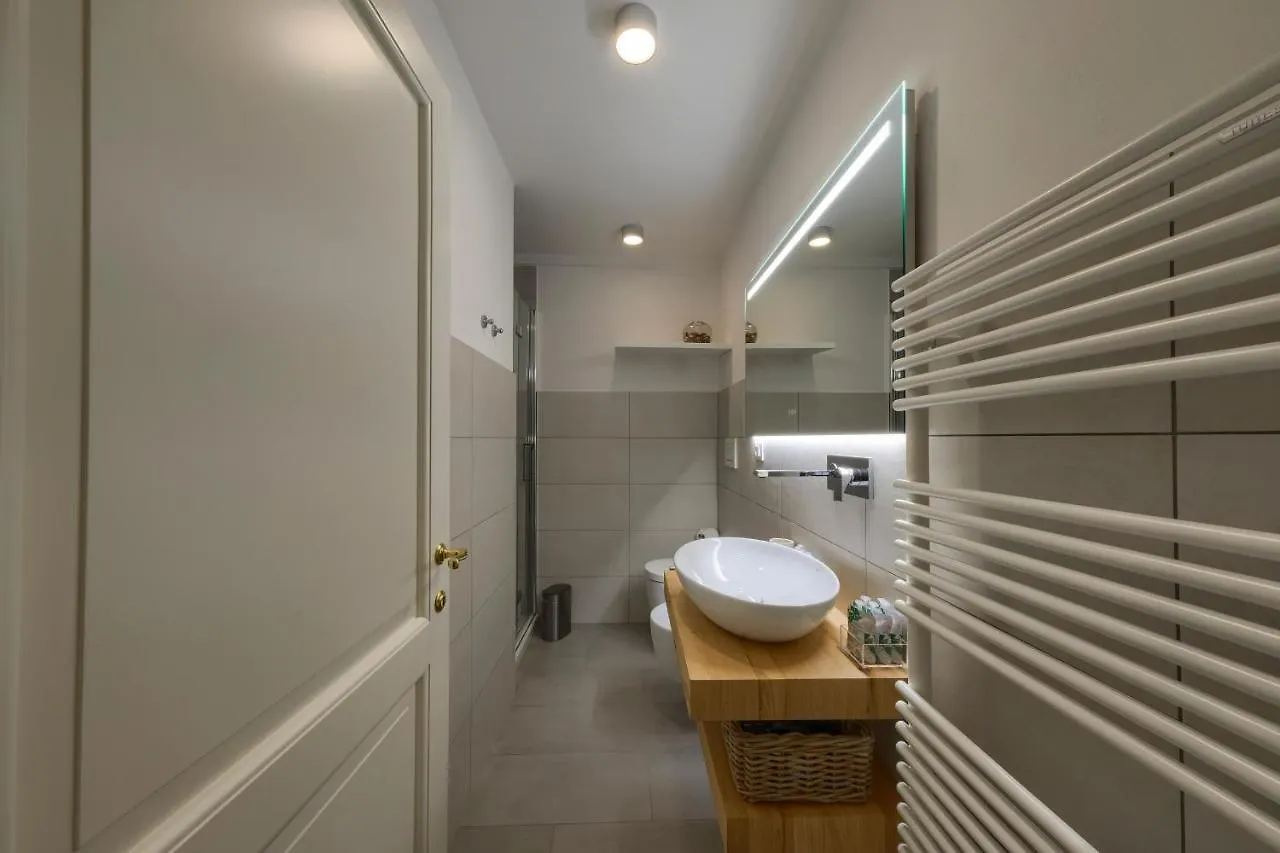 Apartment La Casa Di Bruna E Giordano In Santo Spirito Florence